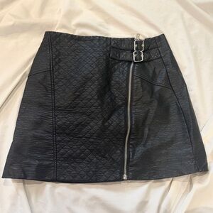 H&M Black Quilted A-Line Skirt